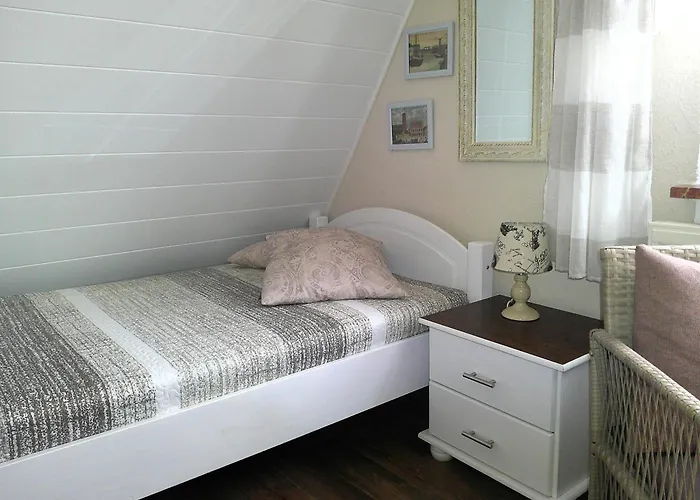 アパート Ferienwohnungen/ferienzimmer Seidel ツィングシュト